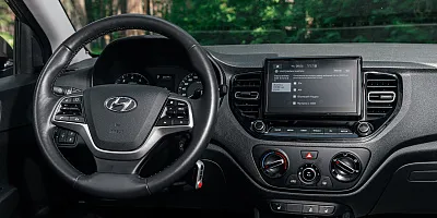 Hyundai Solaris (коричневый)  в аренду