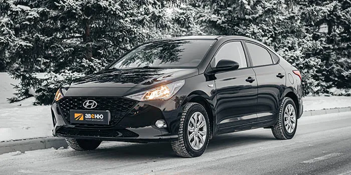 Hyundai Solaris (черный)  в аренду