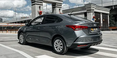 Hyundai Solaris (серый) в аренду