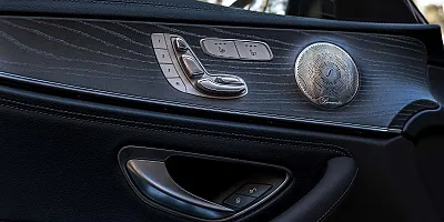 Mercedes-Benz E350 4MATIC в аренду