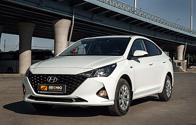 Hyundai Solaris белый