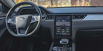 JAC J7
