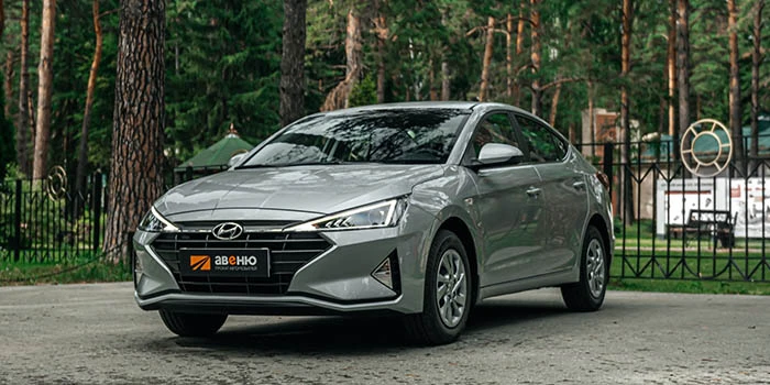 Hyundai Elantra 1.6 в аренду